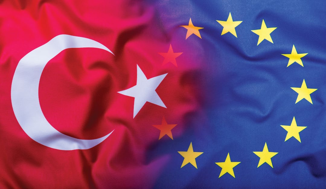 Türkiye ve AB bayrakları
