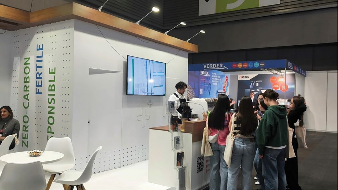 BIEMH fuarı barista kahve ikram bölümü - World With A Plus standı