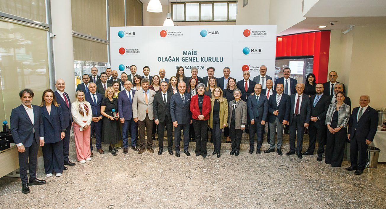 MAİB Olağan Genel Kurulu 16 Nisan 2026 - yeni yönetim kurulu ve katılımcıların toplu fotoğrafı