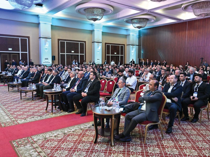 İş Makineleri 5.0 Zirvesi'ni yaklaşık 400 sektör temsilcisi takip etti