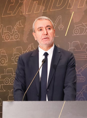İMDER Yönetim Kurulu Başkanı Özer Şahin KOMATEK 2026 açılışında konuşurken