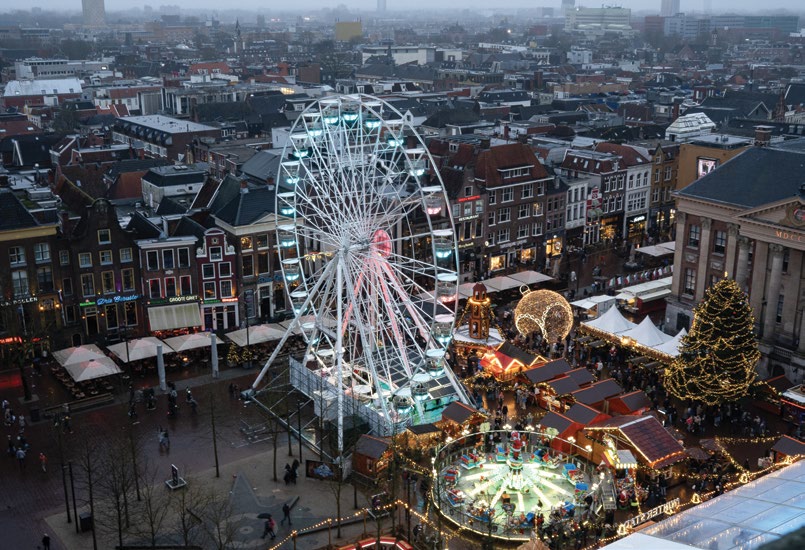 Groningen - kış pazarı ve dönme dolap, havadan görünüm