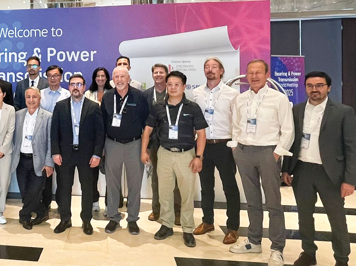 WorldPTA 'Welcome to Bearing & Power Transmission' etkinliğinde uluslararası sektör temsilcileri toplu fotoğraf